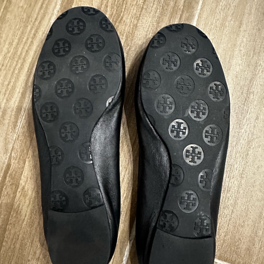 Tory Burch flats size 8 - Picture 5 of 5